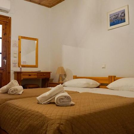 Soula Rooms Kini Exteriör bild
