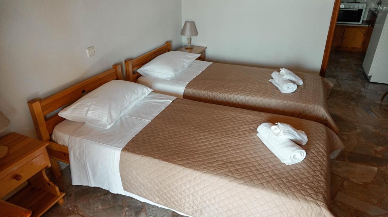 Soula Rooms Kini Exteriör bild