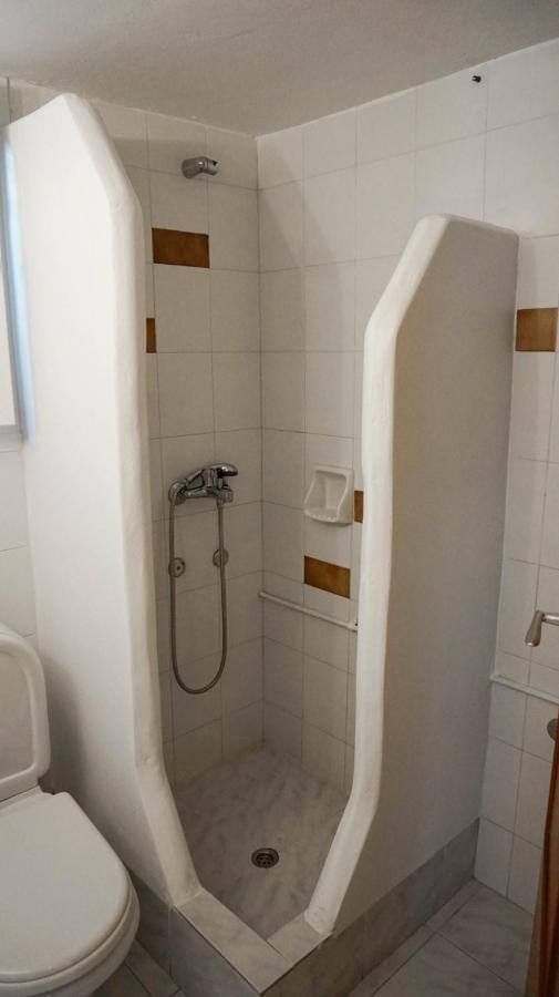 Soula Rooms Kini Exteriör bild