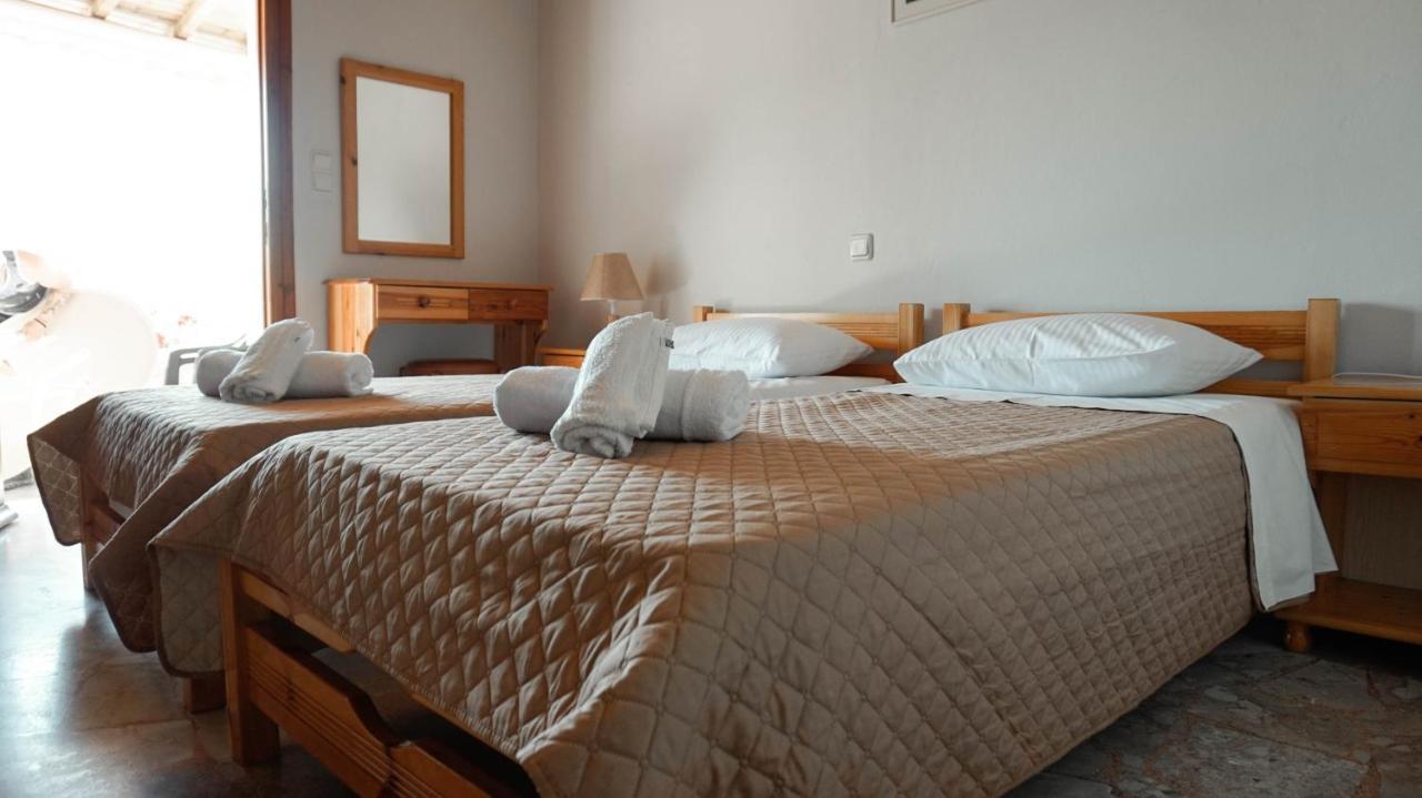 Soula Rooms Kini Exteriör bild